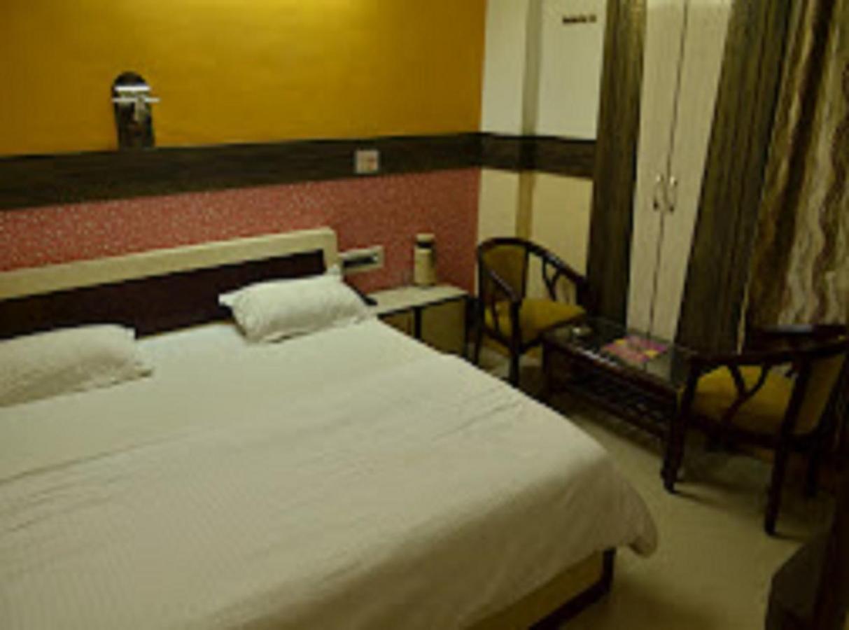 Hotel Mansarovar Rajasthan Jalor Екстериор снимка