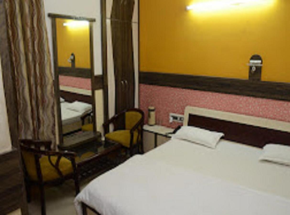 Hotel Mansarovar Rajasthan Jalor Екстериор снимка